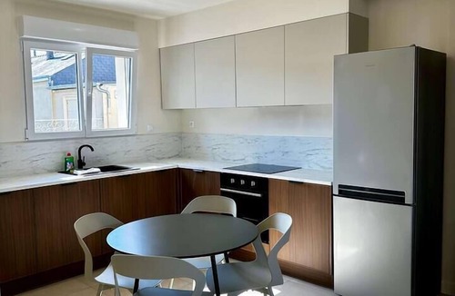 Justices House | Contemporary house St léonard