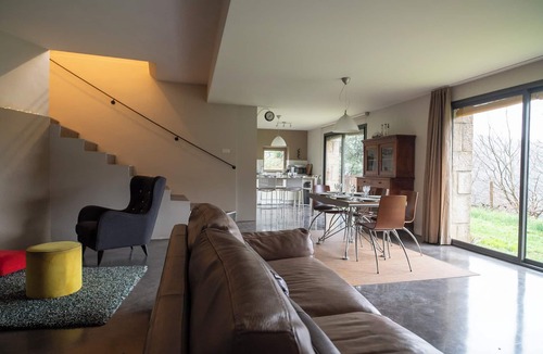 Faugeres House | Contemporary house with all comforts, far from the crowds but close to everything. Unobstructed view