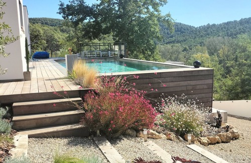 Salernes House | Contemporary house with swimming pool and panoramic view in Salernes