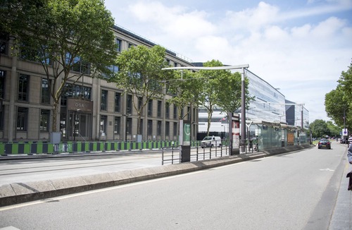 Quartier de Javel Apartment | Contemporary in Balard, by Veeve