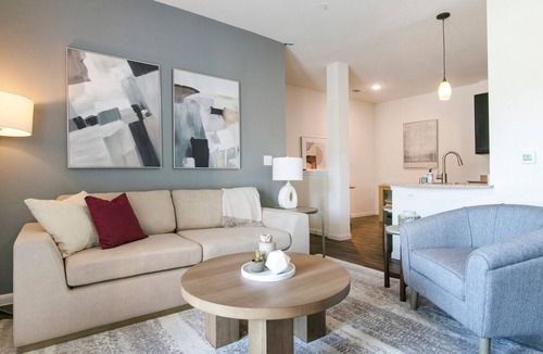 McNeil Apartment | Contemporary large 1BR, in unit Washer/Dryer, FREE parking with all amenities!