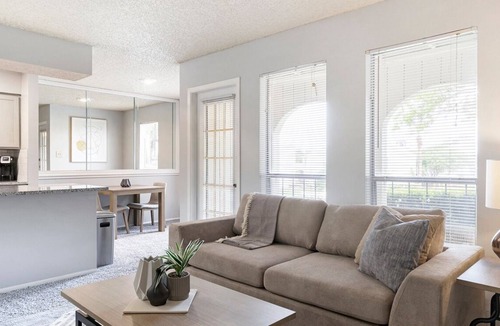 North San Antonio - SAT Apartment | Contemporary large 1BR, in unit Washer/Dryer, FREE parking with all amenities!