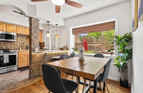 Aurora Highlands House | Contemporary Lux Pad Patio