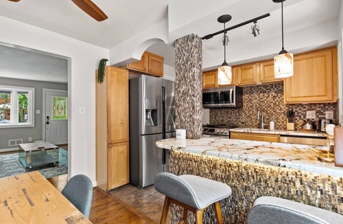 Addison Heights House | Contemporary | Lux | Pad & Patio