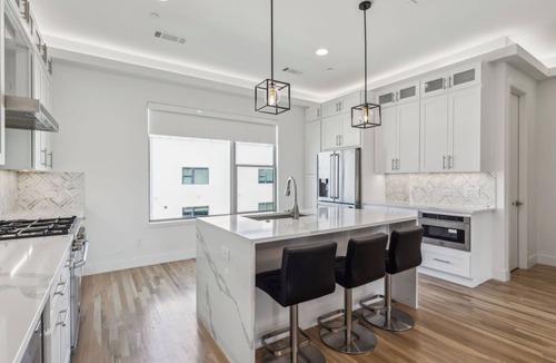 Farmers Branch House | Contemporary Luxury Smart Home with Rooftop Oasis