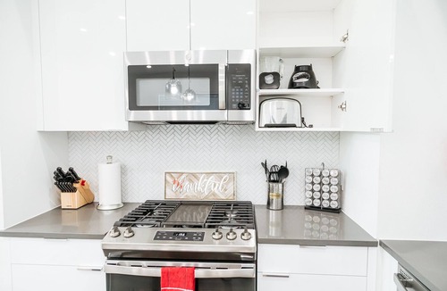 Riverside Terrace House | Contemporary Luxe home 10mins from DT Houston
