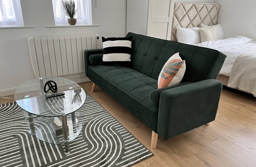 Alperton Apartment | Contemporary Luxury Studio Flat in Alperton