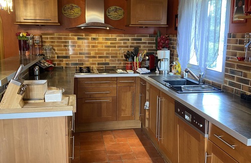 Nalliers Villa | Contemporary luxury villa