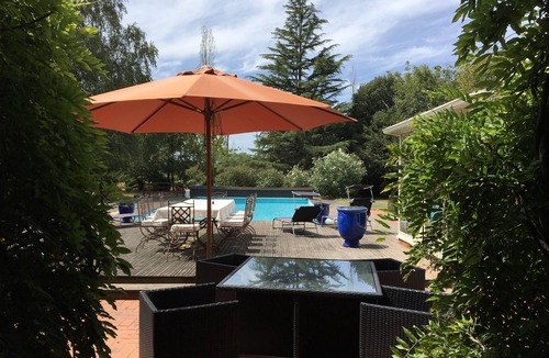 Nalliers Villa | Contemporary luxury villa