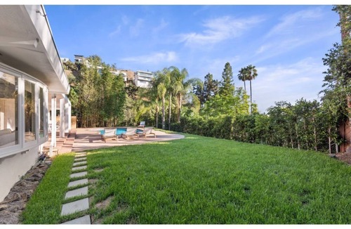 Hollywood Hills West House | Contemporary Private Oasis