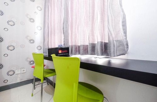 Pondokcina Apartment | Contemporary Studio Apartment at Taman Melati Margonda By Travelio