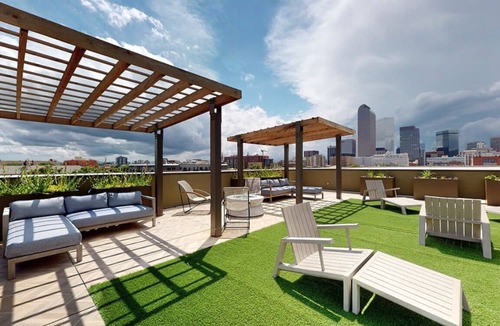 Uptown Apartment | Contemporary Studio in Denver
