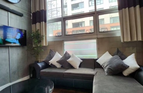 East Village Condo | Contemporary Urban Loft in the Heart of DT San Diego with Private Entrance