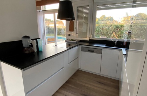 Le Grau-dʼAgde Villa | Contemporary villa close to the beach