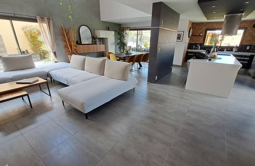 Montbazin Villa | Contemporary villa in a charming listed village