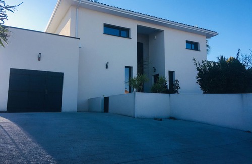Juvignac House | Contemporary villa just outside Montpellier