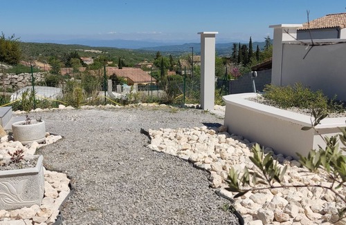 Alissas Villa | Contemporary villa with private jacuzzi