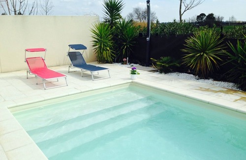 Mauguio Villa | Contemporary villa with pool near the sea and the pond of the Gold