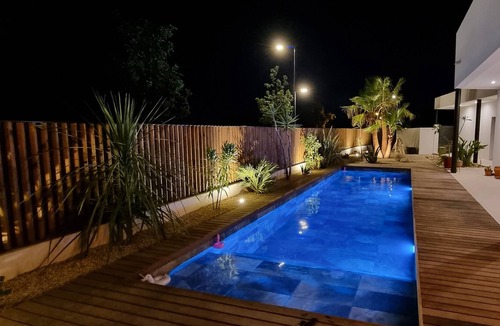 Perols House | contemporary villa with view