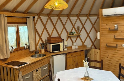 Hilsprich Cabin | Contemporary yurt