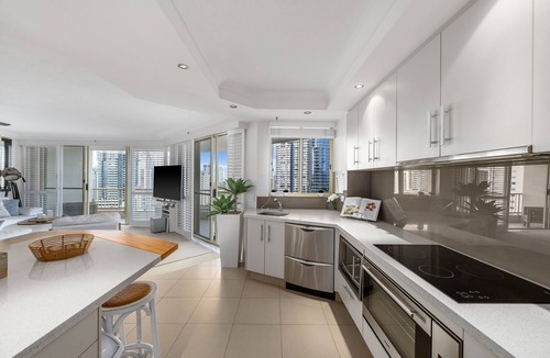 Main Beach Apartment | Contessa Queen - Main Beach