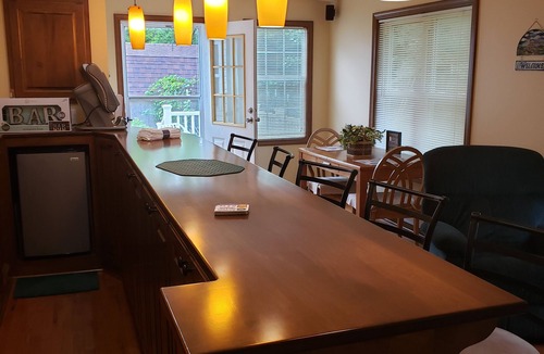 Kelleys Island Cottage | Conti's Cottage-Lake Views