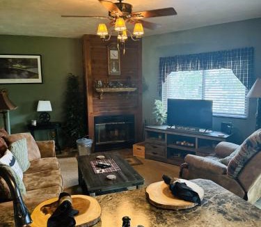 Hidden Valley Apartment | Continental Condo