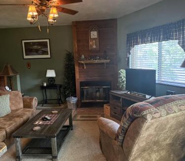 Hidden Valley Apartment | Continental Condo