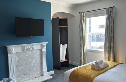 Hull Old Town Hotel | continental hotel