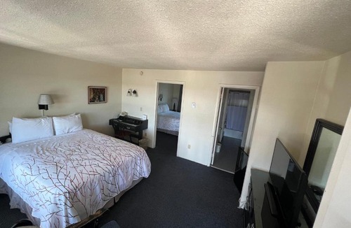 Cheboygan Hotel | continental inn