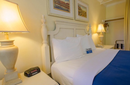 Westside Santa Cruz Hotel | Continental Inn