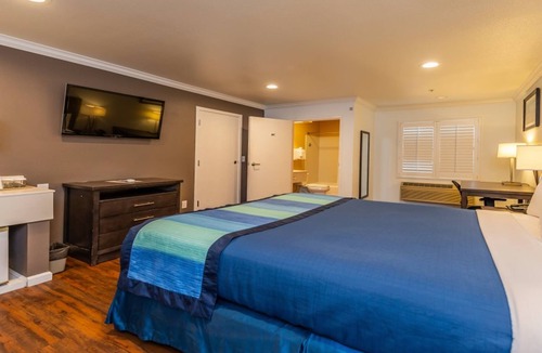 Westside Santa Cruz Hotel | Continental Inn