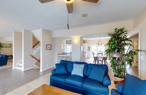 Sandbridge House | Contingent Sea