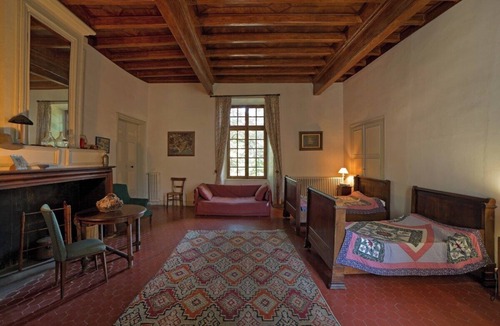 Trausse Bed & Breakfast | Continuation of du Passage and de Cardaillac at Château de Paulignan