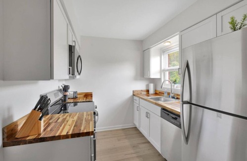 Newburgh Apartment | Contract Worker Paradise!
