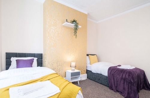 Coventry House | Contractor 4-Bed House in Coventry