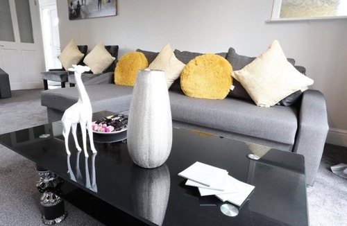 Marston Green House | Contractor Accommodation Near NEC