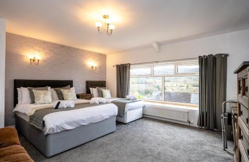 Margam Apartment | Contractor Base - En-Suite - Parking On-Site