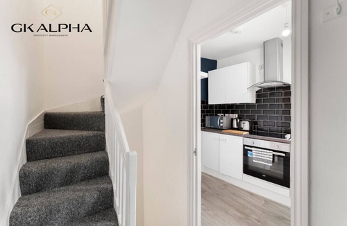 Reading City Centre Apartment | Contractor Haven | Homely City Centre