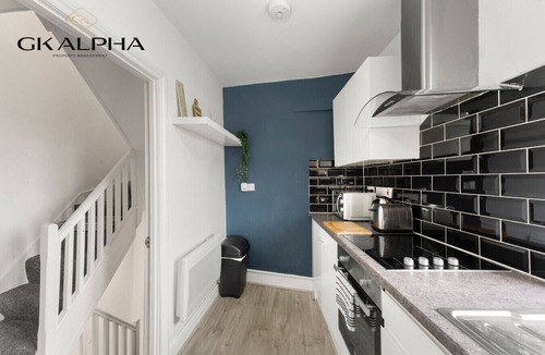 Reading City Centre Apartment | Contractor Haven | Homely City Centre