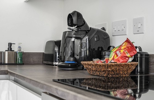 Birmingham House | Contractor Long Stay with FREE WiFi & Parking