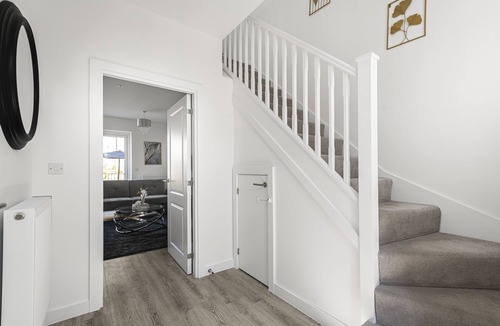 Birmingham House | Contractor Long Stay with FREE WiFi & Parking