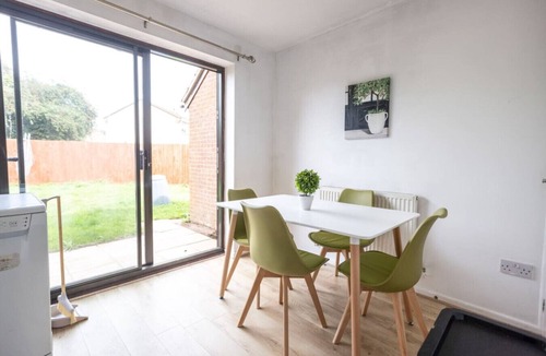Bradley Stoke House | Contractor’s Haven in Patchway