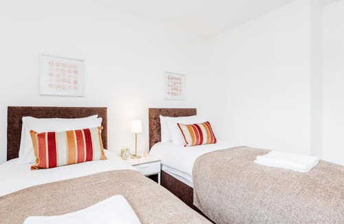 South Ockendon House | *CONTRACTOR *VACATION HOME* -THURROCK OCKENDON