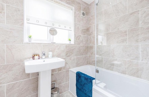 South Ockendon House | *CONTRACTOR *VACATION HOME* -THURROCK OCKENDON