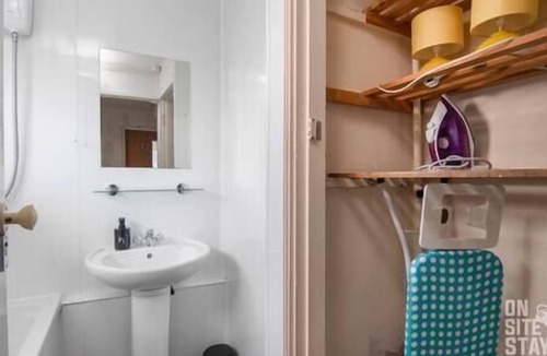 Hatfield Apartment | Contractors 4 Bed with Parking