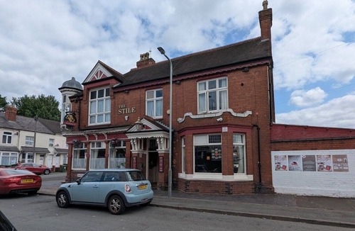 Wolverhampton House | Contractors 4BR Home, Newly Refurb, Nr Centre