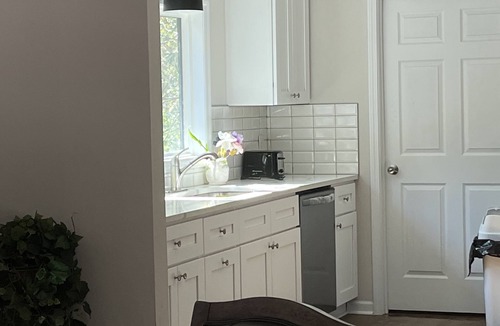 Warner Robins House | Contractors and small events