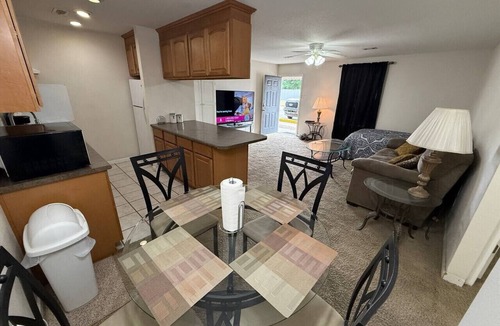 Sulphur Apartment | Contractors Apartment - 3 Bed Special