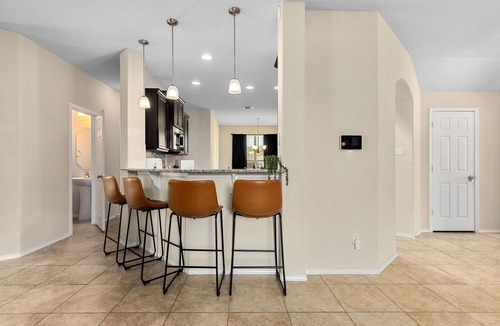 Temple House | Contractors, Families, Large Groups Welcome! Pet Friendly 12-14 PPL